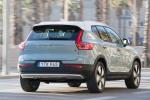 Volvo XC40 D4 Momentum 2017 года (WW)